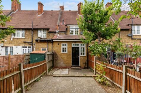 18 Erconwald Street, Acton, London, W12 0BS
