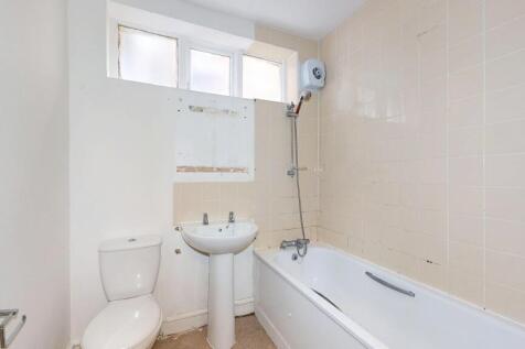 Flat A, 24 Atherfold Road, Clapham, London, SW9 9LW