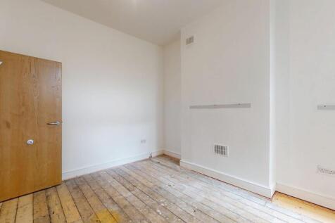 Flat A, 24 Atherfold Road, Clapham, London, SW9 9LW