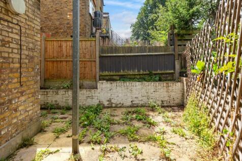 Flat A, 24 Atherfold Road, Clapham, London, SW9 9LW