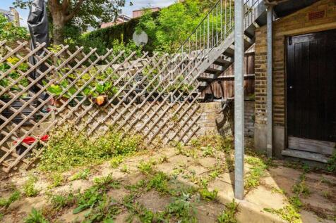 Flat A, 24 Atherfold Road, Clapham, London, SW9 9LW