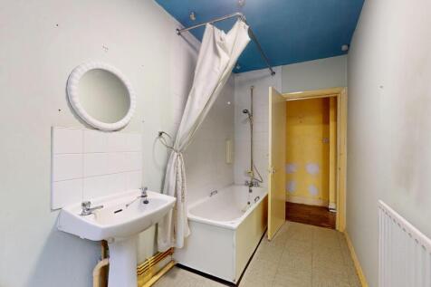 Flat 4, 35 Pembridge Square, Notting Hill, London, W2 4DT