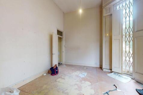Flat 4, 35 Pembridge Square, Notting Hill, London, W2 4DT