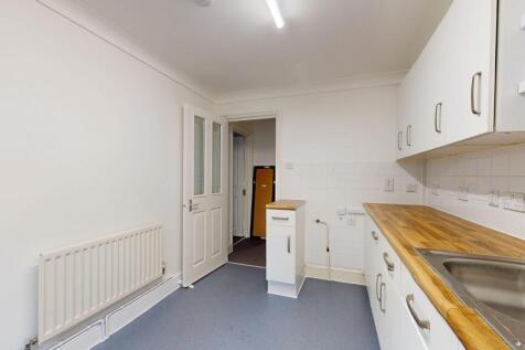 Flat A, 31 Belvedere Road, Crystal Palace, London, SE19 2HJ