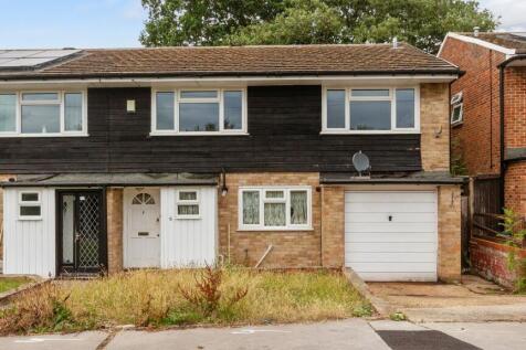 6 Coverack Close, Shirley, Croydon, CR0 7ND
