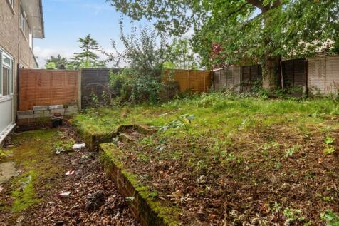6 Coverack Close, Shirley, Croydon, CR0 7ND