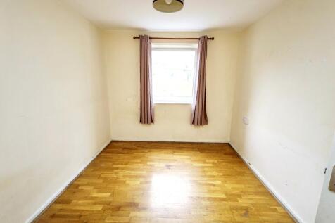 Flat 22 Rapley House, Turin Street, Bethnal Green, London, E2 6NH