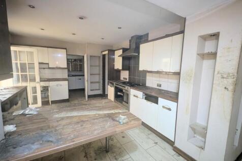 Forest Edge House, Jacobs Walk, Totton, SO40 9JU