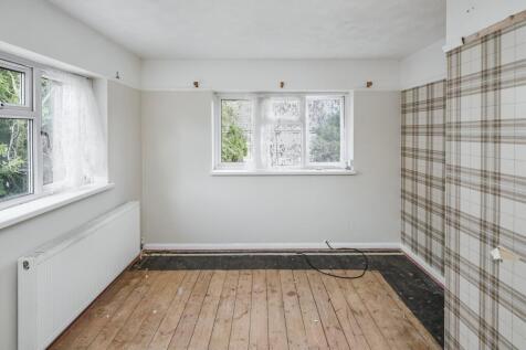 23 Brookside, South Mimms, Potters Bar, Hertfordshire, EN6 3PT