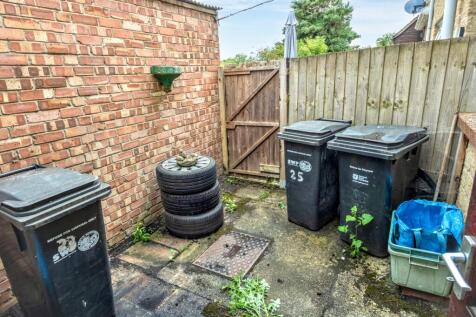 23 Thurlocks,Tintinhull, Yeovil, Somerset, BA22 8QE