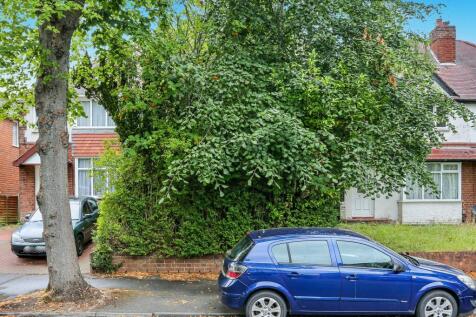 73 Mavis Road, Birmingham, B31 2SB