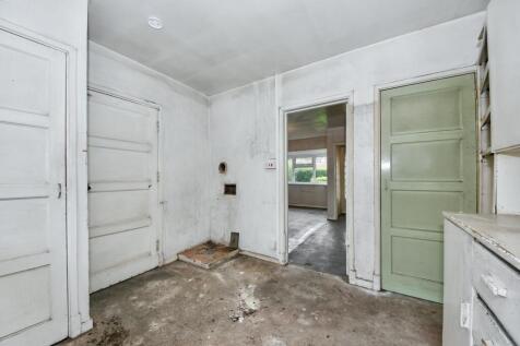 79 Darwin Road, Walsall WS2 7EP