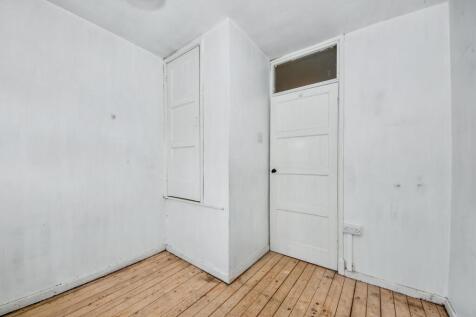 79 Darwin Road, Walsall WS2 7EP