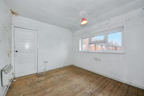 79 Darwin Road, Walsall WS2 7EP