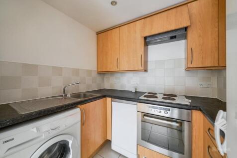 136 Berberis House, High Street, Feltham TW13 4GR