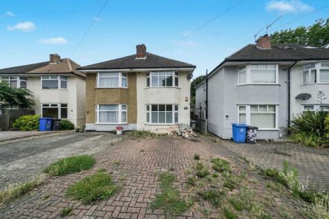 26 Wolf Lane, Windsor, SL4 4HY