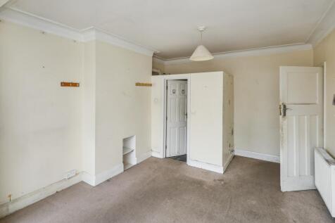 330 Watford Way, Hendon, London NW4 4UY