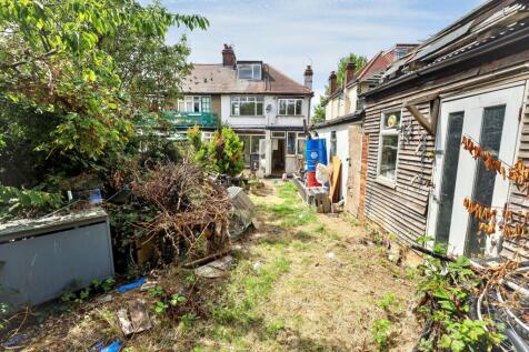 330 Watford Way, Hendon, London NW4 4UY
