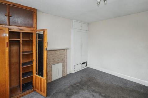 330 Watford Way, Hendon, London NW4 4UY