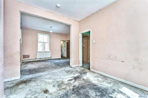 24 Hillary Street, Walsall, West Midlands, WS2 9BP