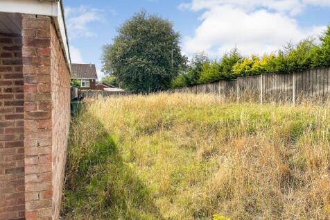 25 Swallowfields Road, Dudley, DY3 3TR