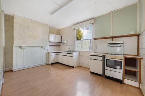 13 Fishers Lane, Chiswick, London, W4 1RX