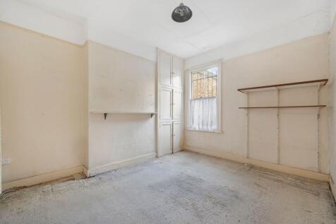 13 Fishers Lane, Chiswick, London, W4 1RX