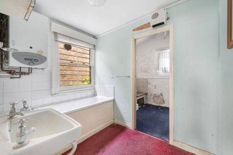 13 Fishers Lane, Chiswick, London, W4 1RX
