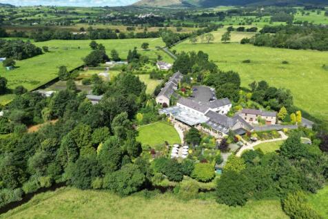 Gibbon Bridge Hotel, Green Lane, Chipping, Preston, PR3 2TQ