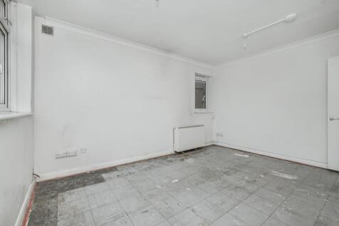 17 Halstead Close, Headcorn Drive, Canterbury, Kent, CT2 7UD