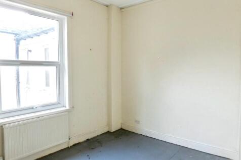 Flat 3, 40 Albany Street, Hull, East Yorkshire, HU3 1PL