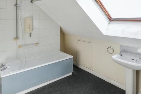 Flat 3, 40 Albany Street, Hull, East Yorkshire, HU3 1PL