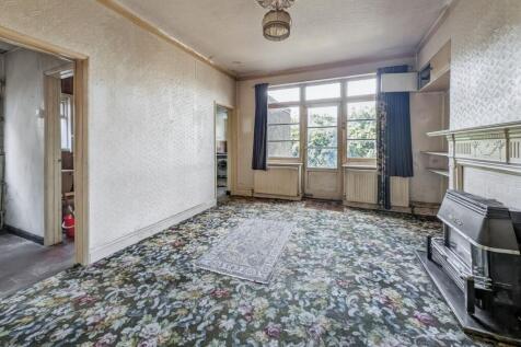 8 Wales Avenue, Carshalton, SM5 3QN