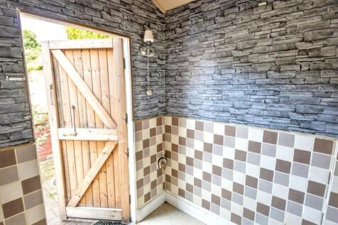 3 Landseer, North Cheriton, Templecombe, Somerset, BA8 0AS