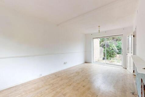 25 Pirbright Crescent, New Addington, Croydon, CR0 0RT