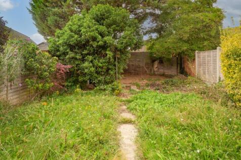 25 Pirbright Crescent, New Addington, Croydon, CR0 0RT