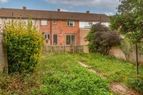 25 Pirbright Crescent, New Addington, Croydon, CR0 0RT