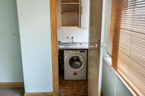 Flat E53, Du Cane Court, Balham High Road, Balham, London, SW17 7JL