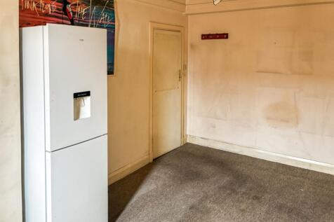 Flat E53, Du Cane Court, Balham High Road, Balham, London, SW17 7JL
