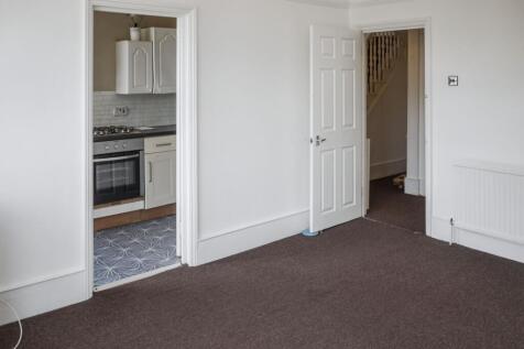 Flat 3, 1 Burgoyne Road, London SE25 6JT