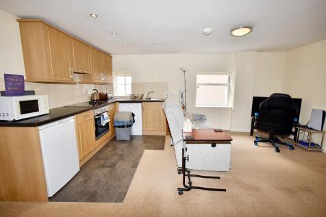 Flat 1, 10 High Street, Stokesley, North Yorkshire TS9 5DQ