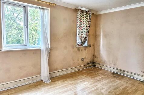 40 Scottwell Drive, Hendon, London, NW9 6QB