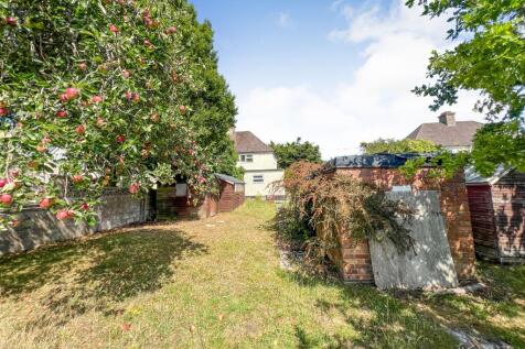 33 Hollow Way, Bradenstoke, Chippenham, Wiltshire, SN15 4EX