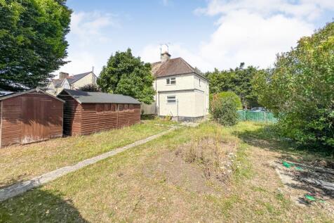 33 Hollow Way, Bradenstoke, Chippenham, Wiltshire, SN15 4EX