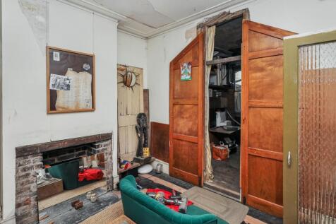 27 Colne Road, Clapton, London, E5 0HR