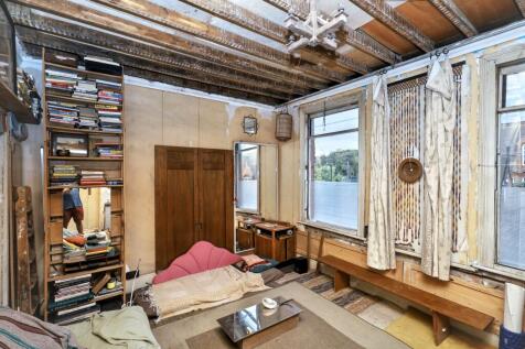 27 Colne Road, Clapton, London, E5 0HR
