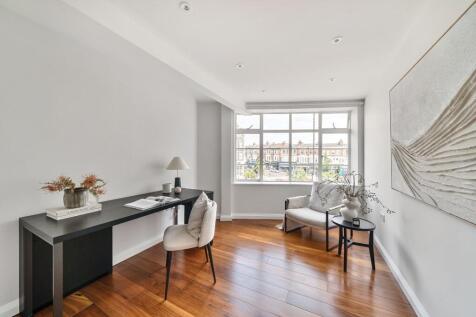 Flat 133 Coles House, 107 -143 Muswell Hill, London, N10 3HS