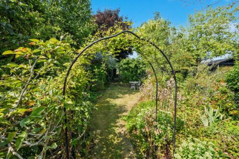 Maltings, Blasford Hill, Little Waltham, Chelmsford, Essex, CM3 3PG