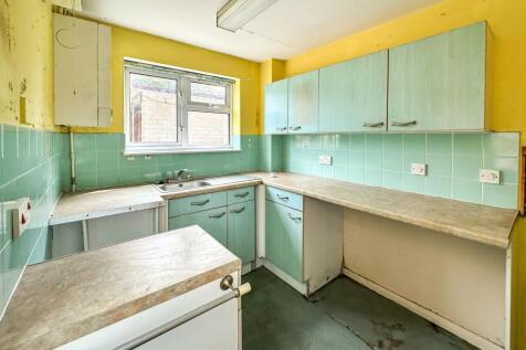 5 Apley Way, Witney, Oxfordshire, OX28 5BJ