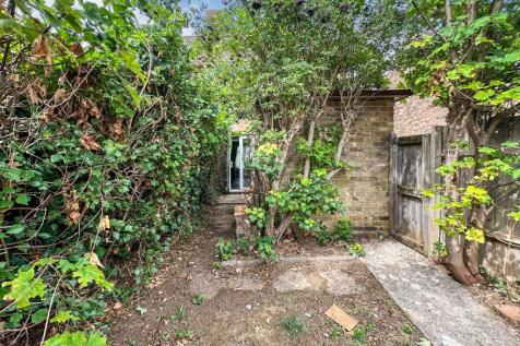 5 Apley Way, Witney, Oxfordshire, OX28 5BJ